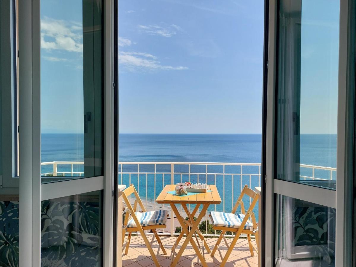 Una Finestra Sul Mare Home 1 Bergeggi Exteriér fotografie