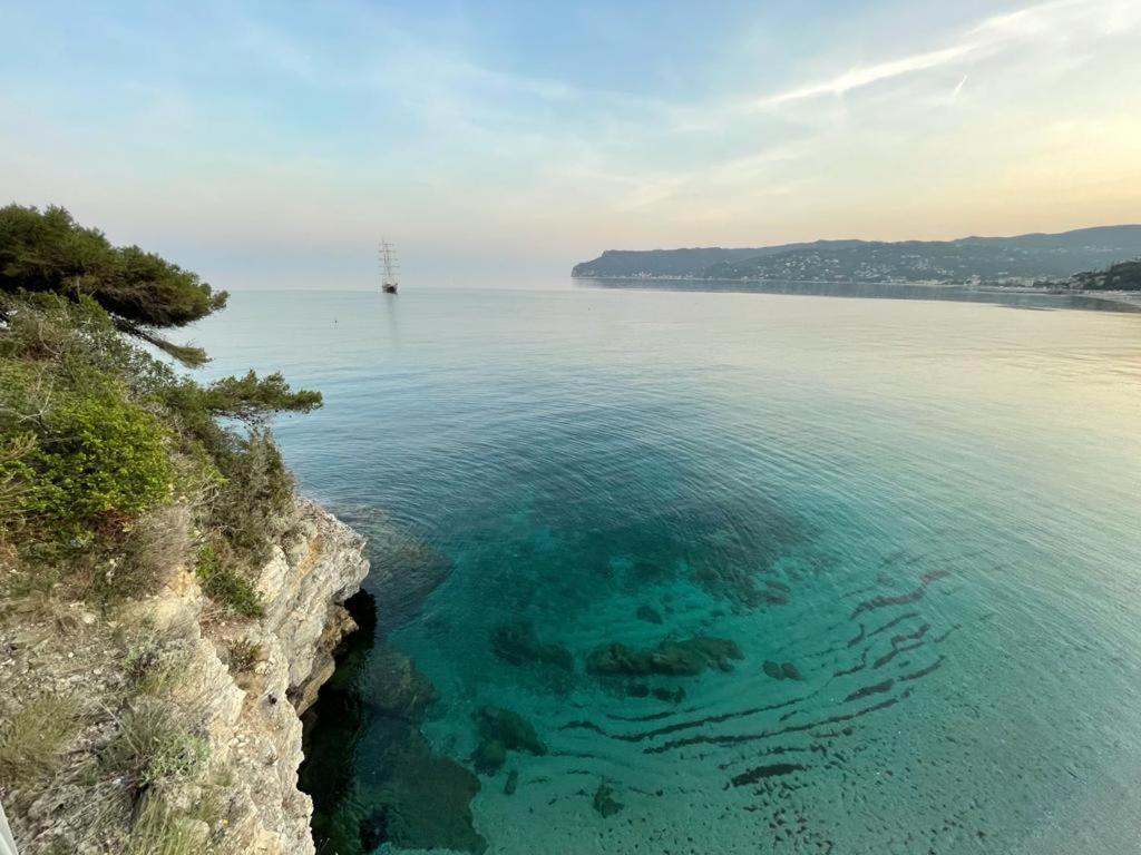 Una Finestra Sul Mare Home 1 Bergeggi Exteriér fotografie