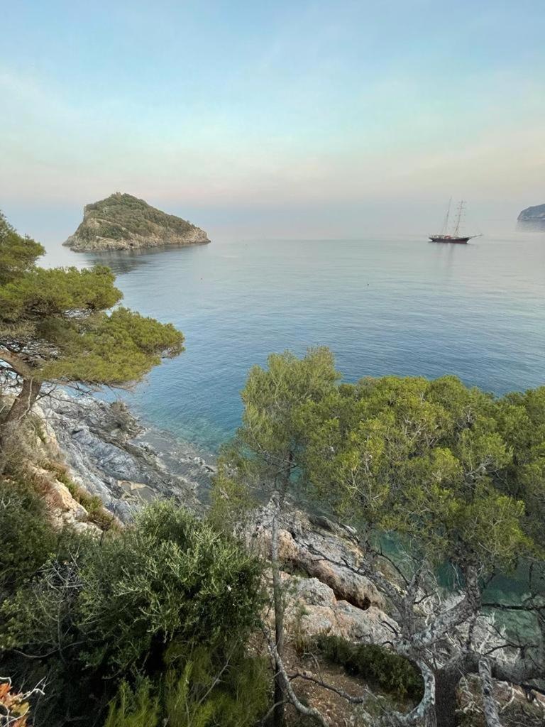 Una Finestra Sul Mare Home 1 Bergeggi Exteriér fotografie