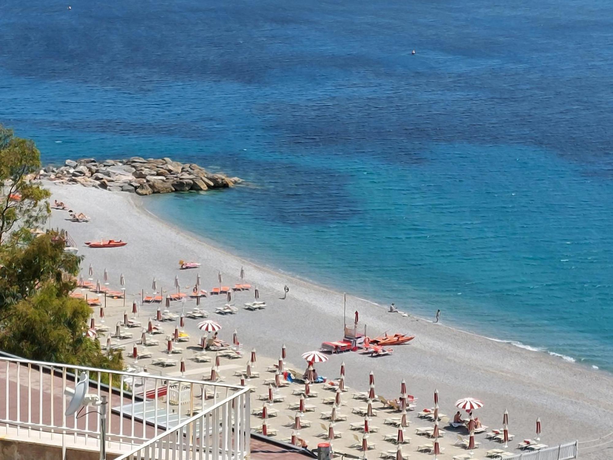 Una Finestra Sul Mare Home 1 Bergeggi Exteriér fotografie