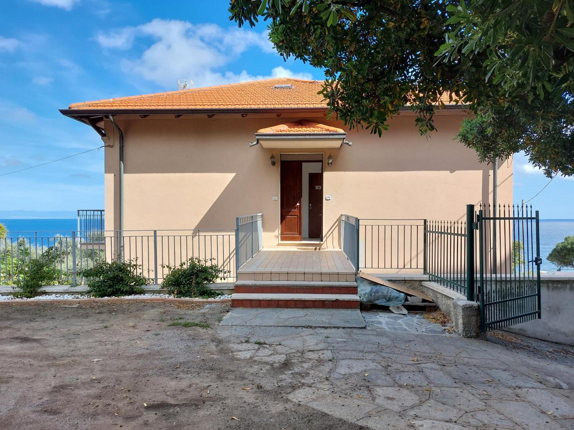 Una Finestra Sul Mare Home 1 Bergeggi Exteriér fotografie